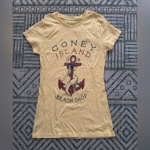 MV Sport Coney Island Beach Shop Yellow Graphic Tee S Fitted Style VGUC Summer